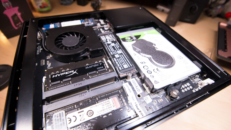 There is no reason to have an Optane drive and an Intel SSD installed at the same time, but it made for a nice picture.